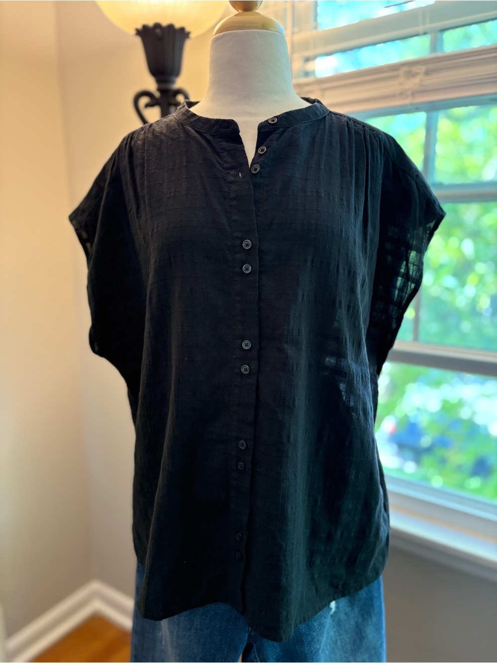 GAP Women’s Black Button-Front Short Sleeve Top, Size: *TALL LARGE* (EUC)